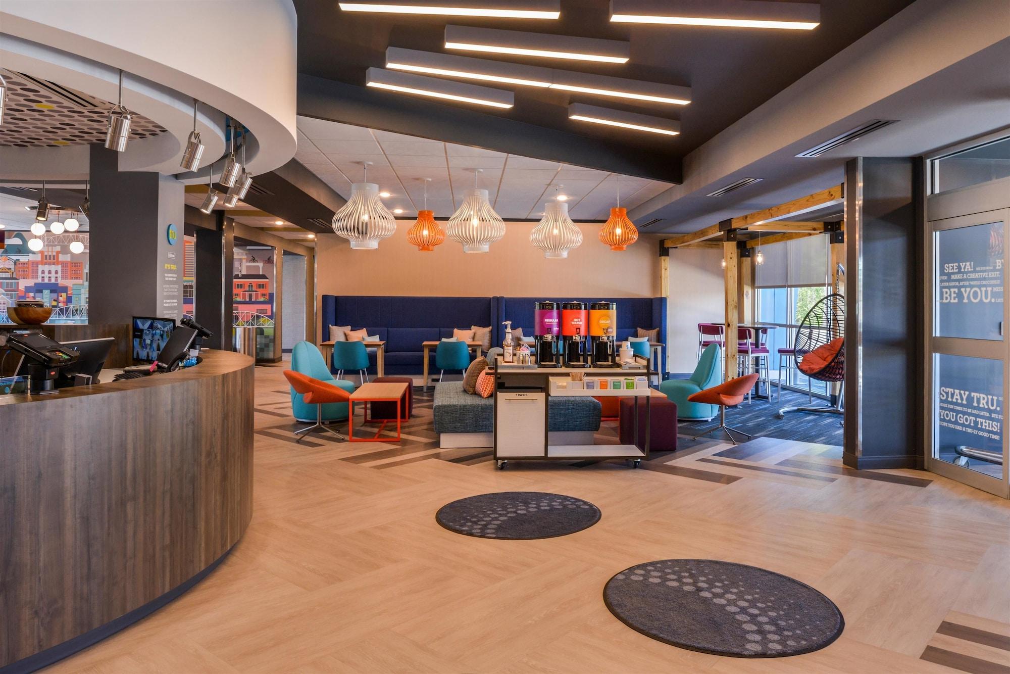 Tru By Hilton West 3*